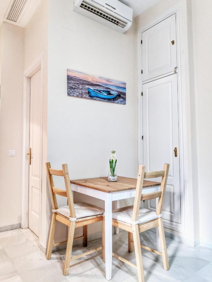 Cuarta Revuelta Alquiler Apartment Seville Luaran gambar